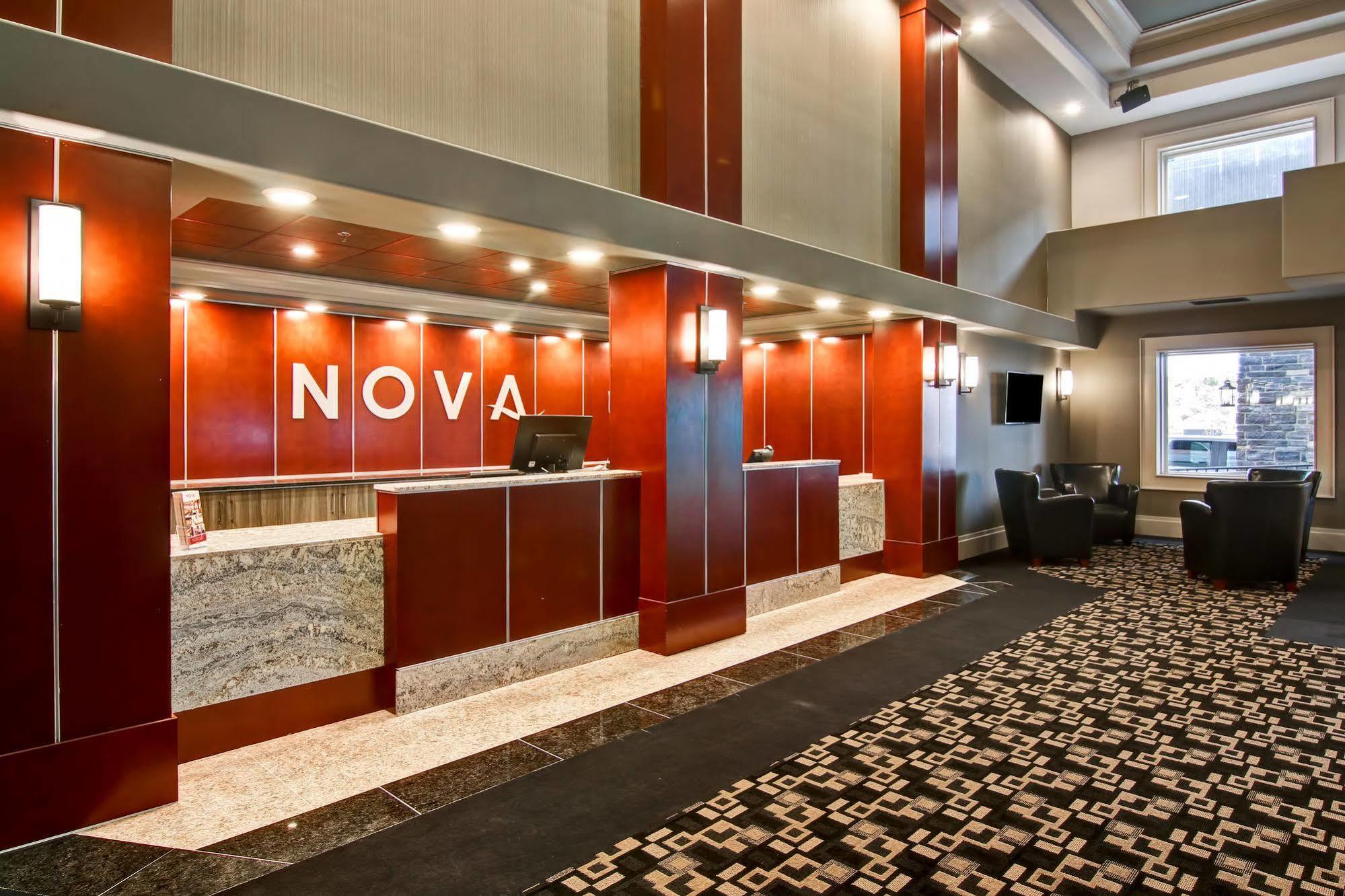 Chateau Nova Йелоунайф Екстериор снимка